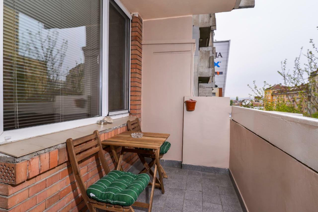 Comfortable One Bedroom Apartment In A Lively Area | Zona B5 | Russian Square Sofia Zewnętrze zdjęcie