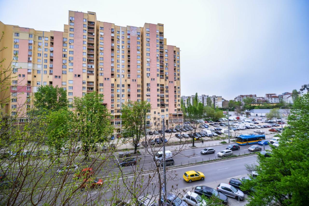 Comfortable One Bedroom Apartment In A Lively Area | Zona B5 | Russian Square Sofia Zewnętrze zdjęcie